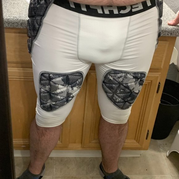 Adidas Techfit Padded Football Shorts Size L - Picture 2 of 5